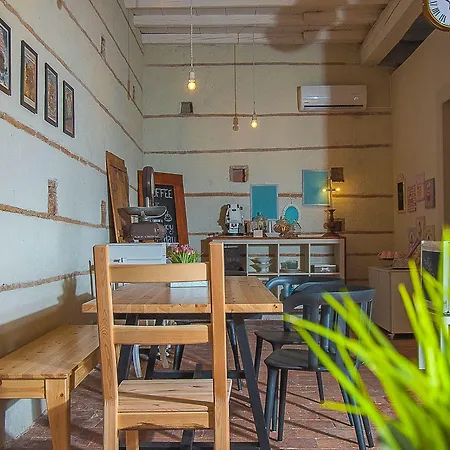 לינה וארוחת בוקר Bookbreakfast